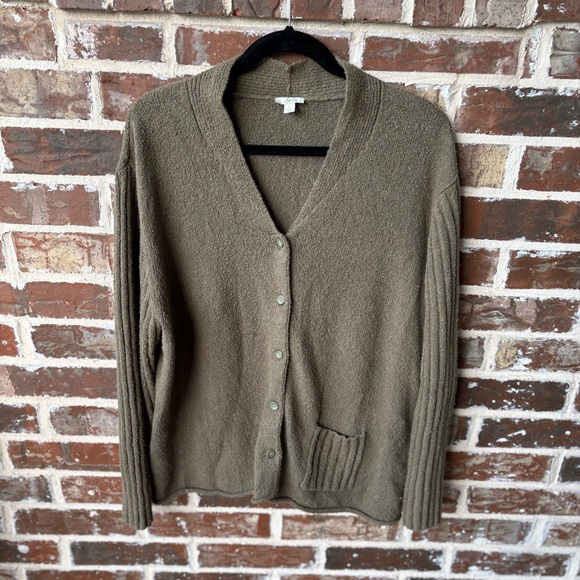 J. Jill Boucle V Neck Patch Pocket Button Up Cardigan Size Large Light Olive. - Picture 1 of 13